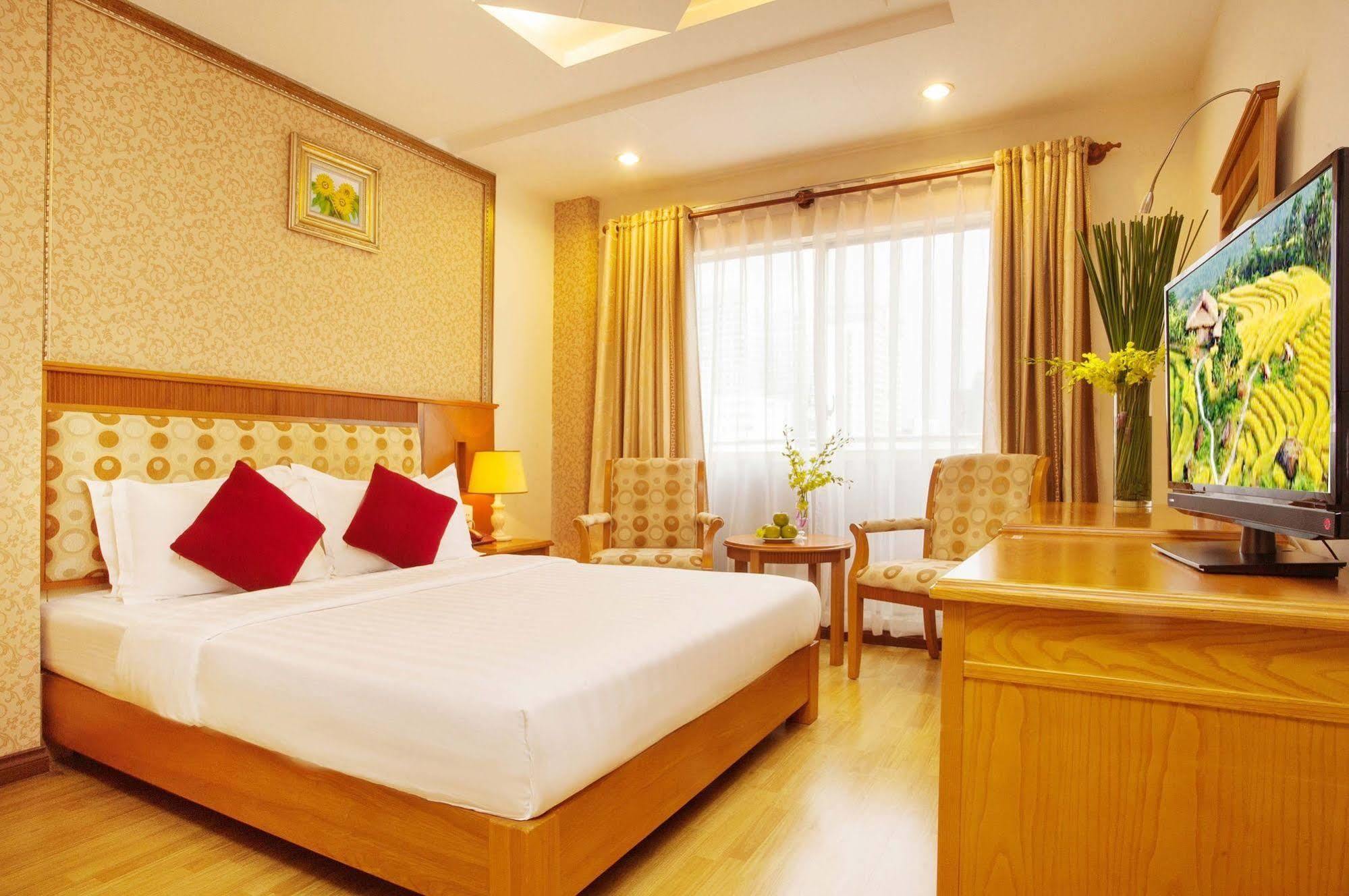 Cherry Central Hotel- Near Opera House Ho Chi Minh-stad Buitenkant foto