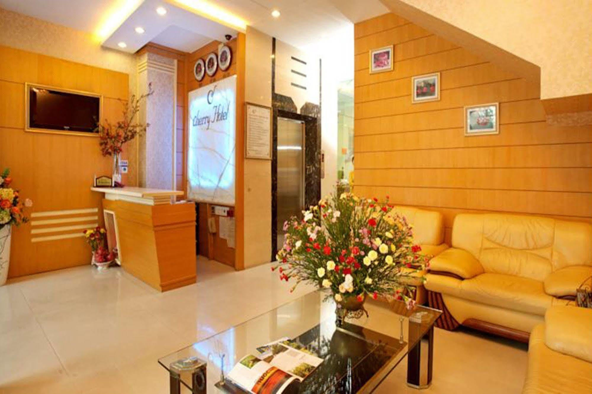 Cherry Central Hotel- Near Opera House Ho Chi Minh-stad Buitenkant foto